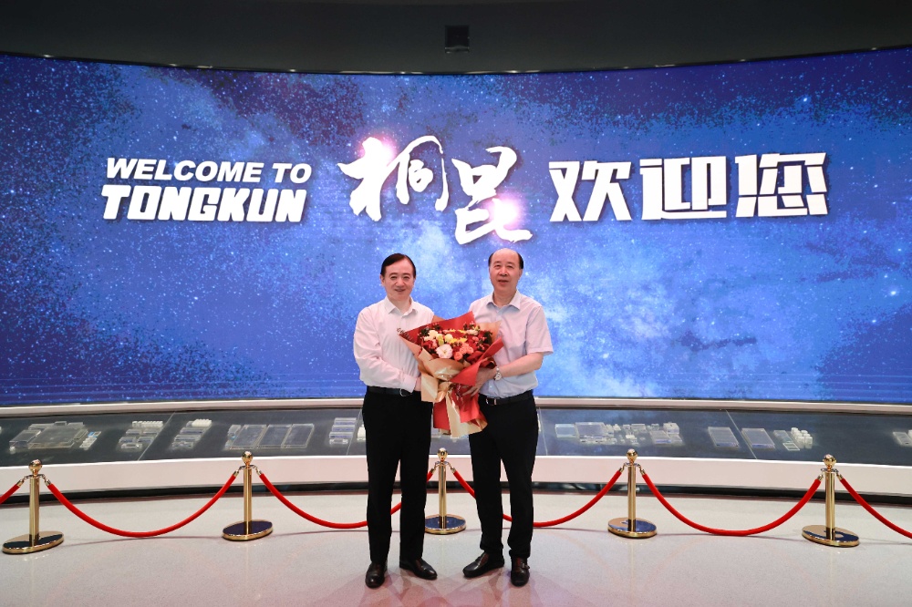 省人大常委會副主任劉忻-網(wǎng)站新聞2